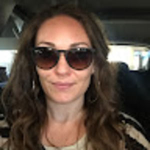 Meet your Posher, Elissa